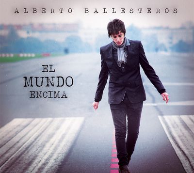 La portada del álbum muestra a Alberto caminando por el antiguo Aeropuerto de Berlín-Schönefeld.